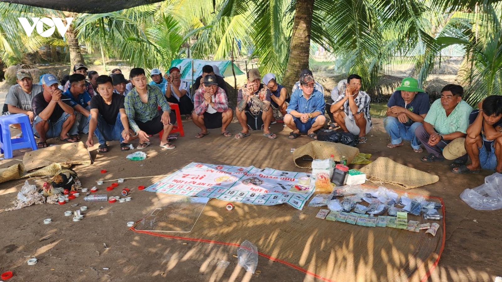Kiên Giang phát hiện 114 đối tượng đánh bạc ăn tiền sau 1 tuần ra quân