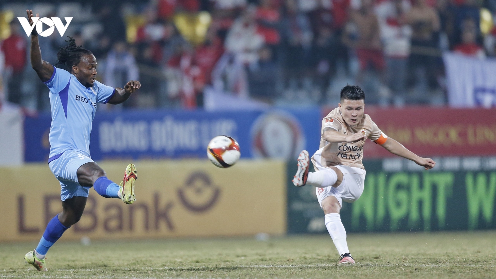 Đội hình tiêu biểu vòng 8 V-League 2023/2024: Điểm nhấn Quang Hải, dấu ấn HAGL