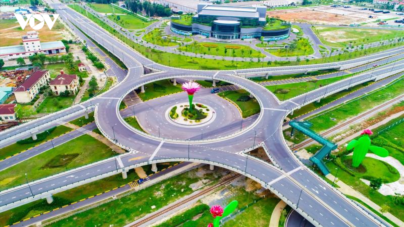 Tốc độ tăng trưởng kinh tế tỉnh Quảng Nam giảm sâu nhất sau 26 năm tái lập tỉnh