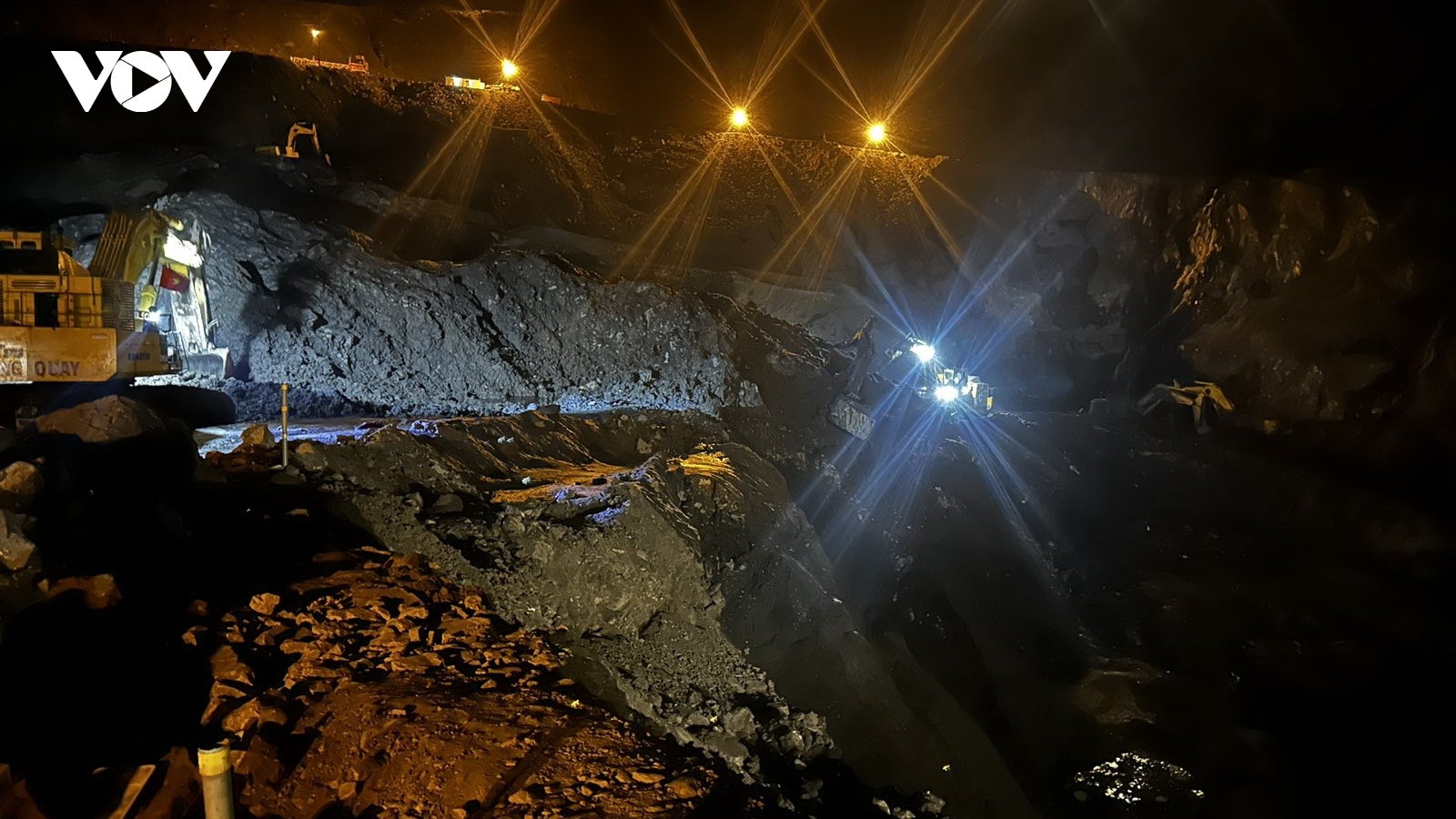 Tìm thấy công nhân mất tích trong vụ tai nạn lao động sụt moong mỏ than