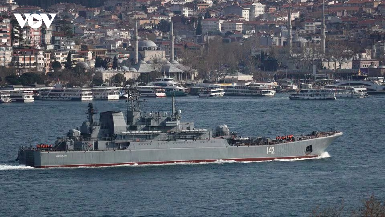 Ukraine tuyên bố phá hủy tàu chiến lớn của Nga đậu ở Crimea