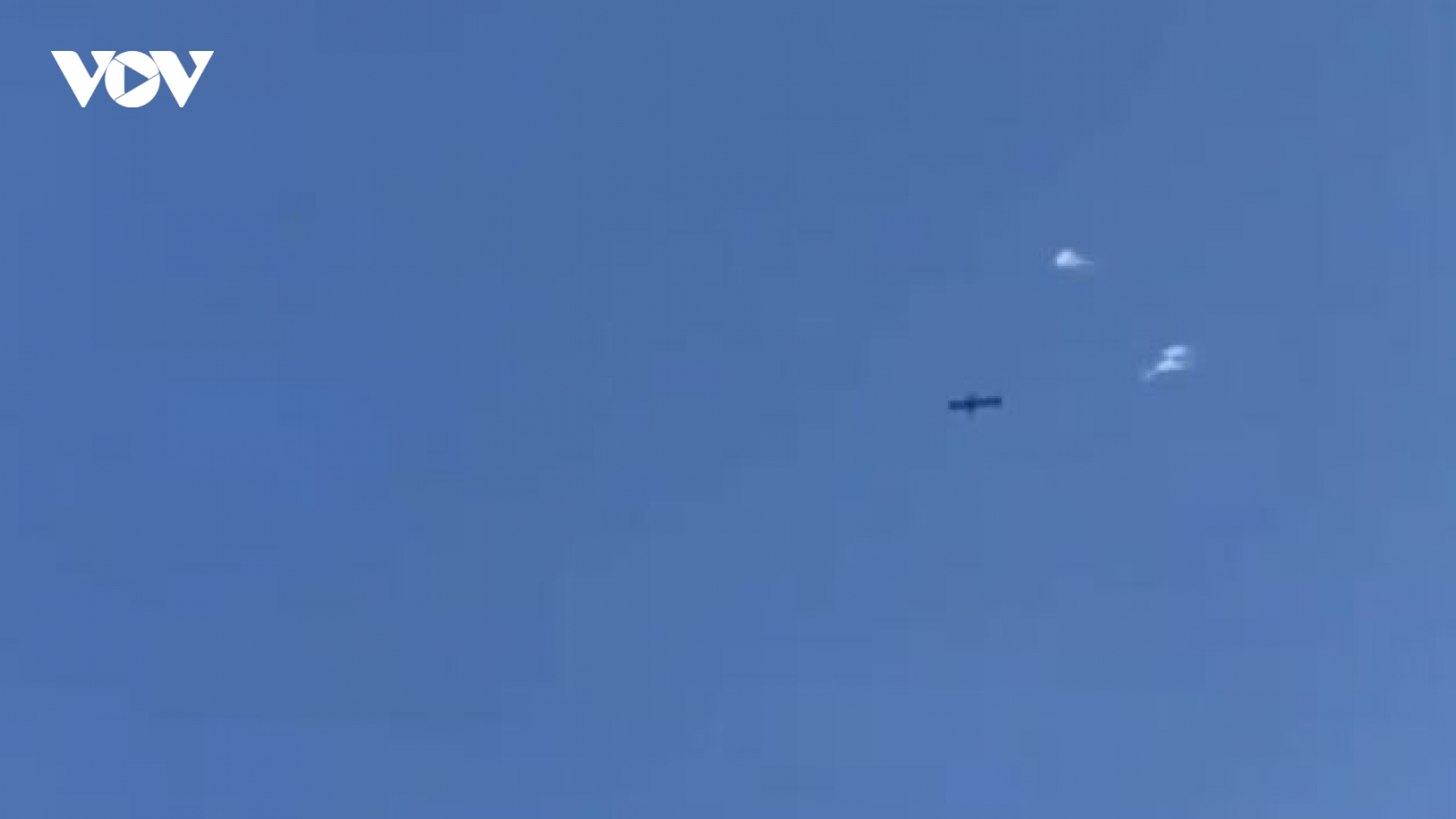 Tên lửa hành trình Kh-101 của Nga nhả mồi bẫy khi tấn công mục tiêu ở Ukraine