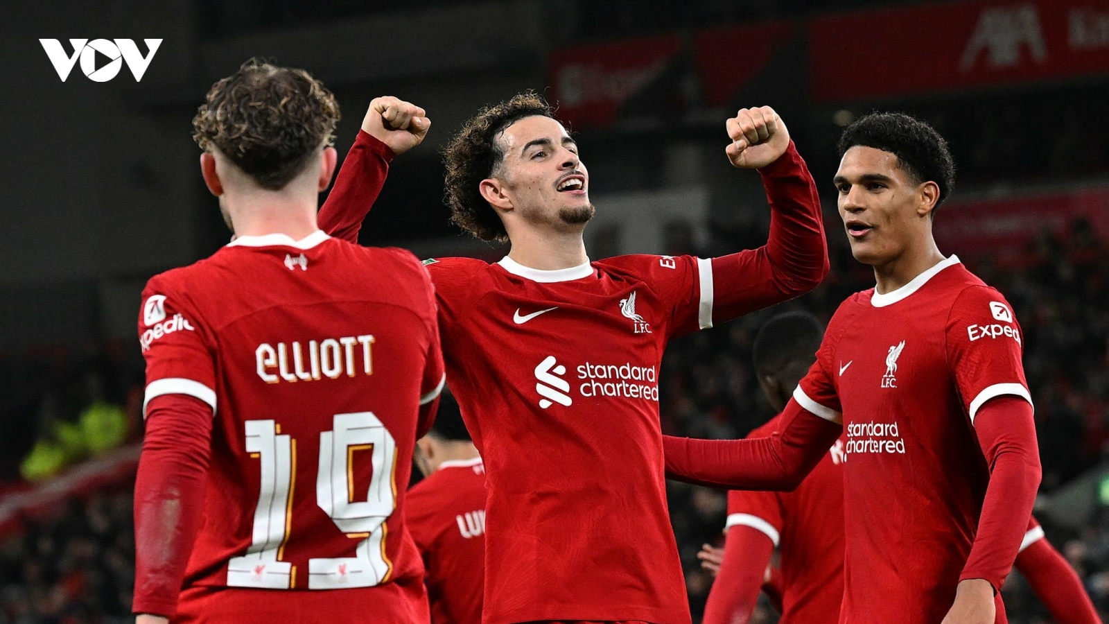 Thắng thuyết phục West Ham, Liverpool vào bán kết Cúp Liên đoàn Anh