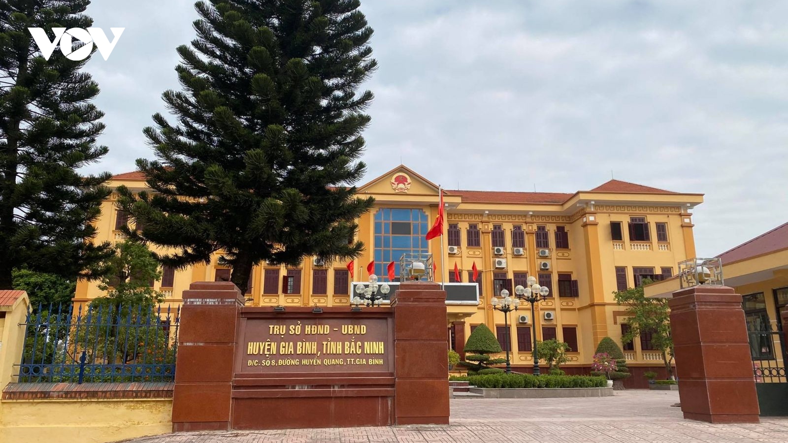 Khởi tố 10 bị can tội lợi dụng chức vụ quyền hạn trong thi hành công vụ ở Bắc Ninh