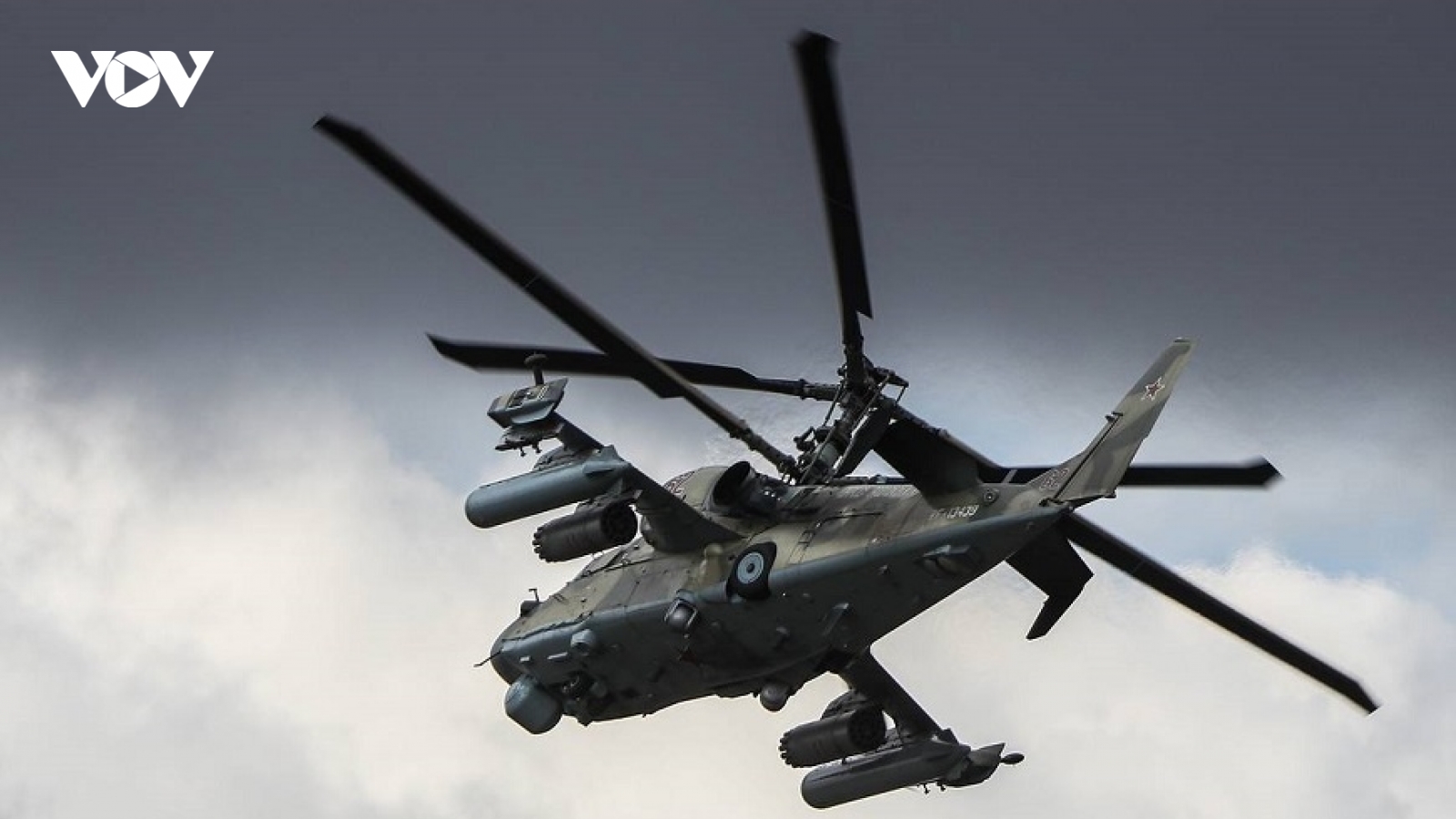 Cận cảnh trực thăng "cá sấu" Ka-52 Nga tấn công mục tiêu Ukraine