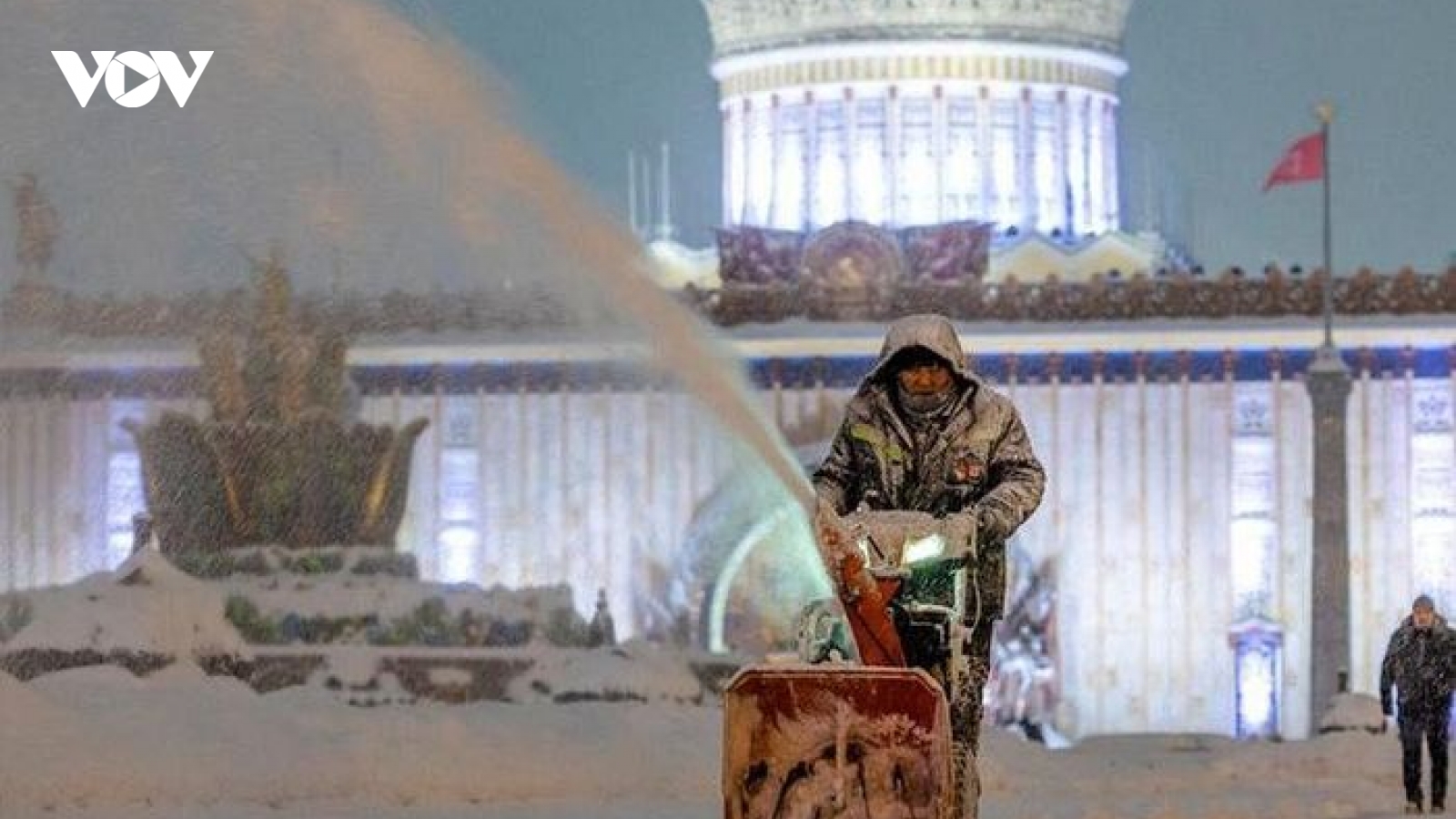 Thủ đô Moscow chìm trong bão tuyết, nhiều chuyến bay bị gián đoạn