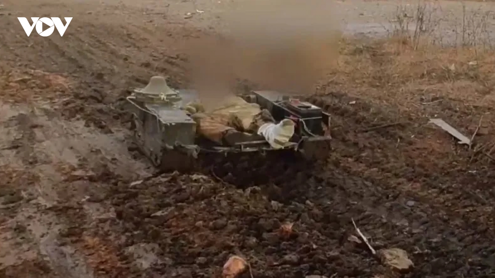 Nga lần đầu sử dụng UGV để gây nhiễu UAV cảm tử của Ukraine?