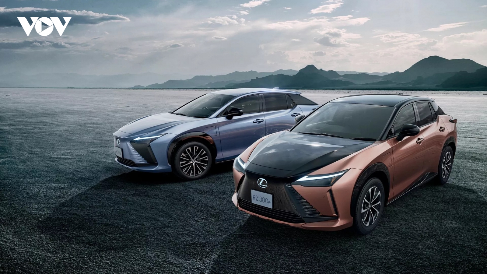Lexus ra mắt RZ 300e 2024, rẻ hơn RZ 450e gần 100 triệu đồng
