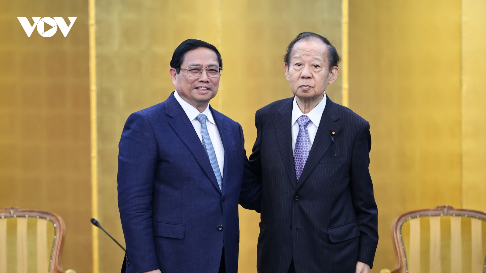 Thủ tướng Phạm Minh Chính tiếp Chủ tịch Liên minh nghị sỹ hữu nghị Nhật-Việt