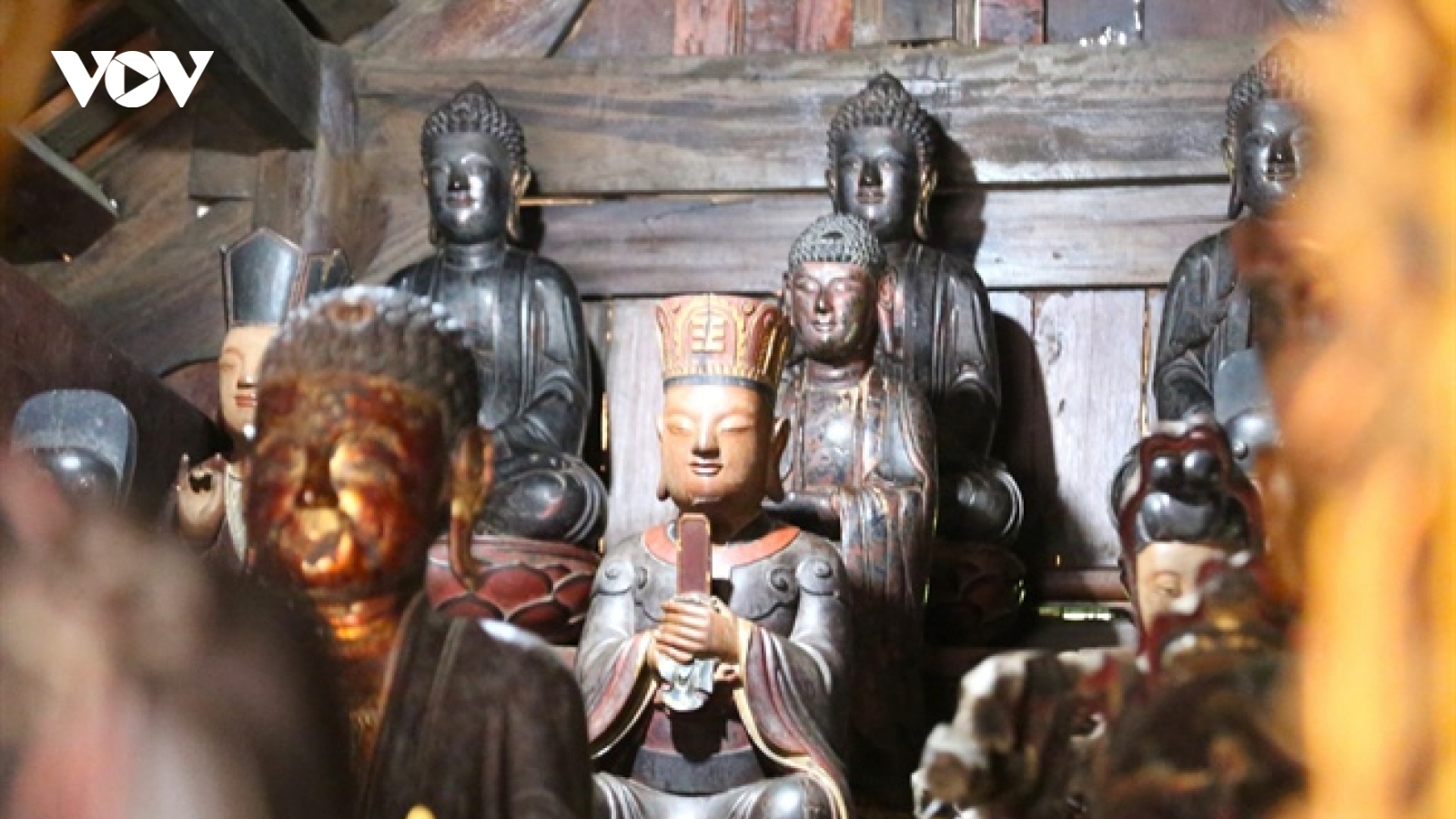 Ngôi chùa lưu giữ gần 40 pho tượng và hơn 200 bản khắc kinh mộc cổ