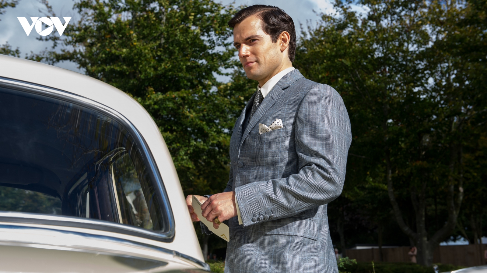 Henry Cavill - “Trai đẹp mọt sách” đa tài của Hollywood