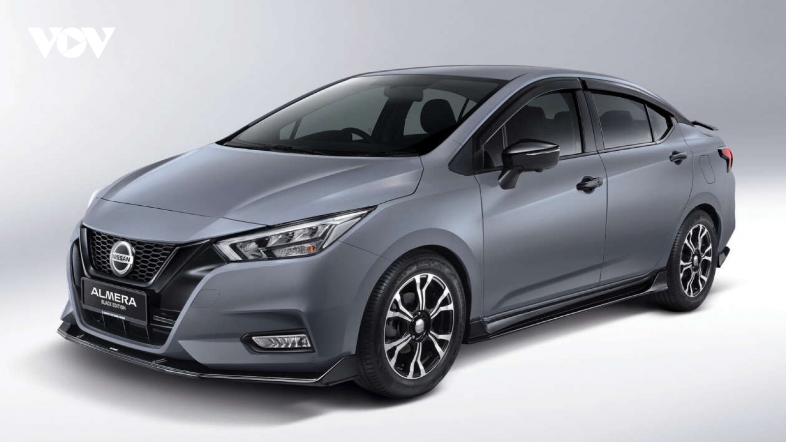 Nissan Almera Kuro Edition 2024 trình làng với bộ bodykit ấn tượng