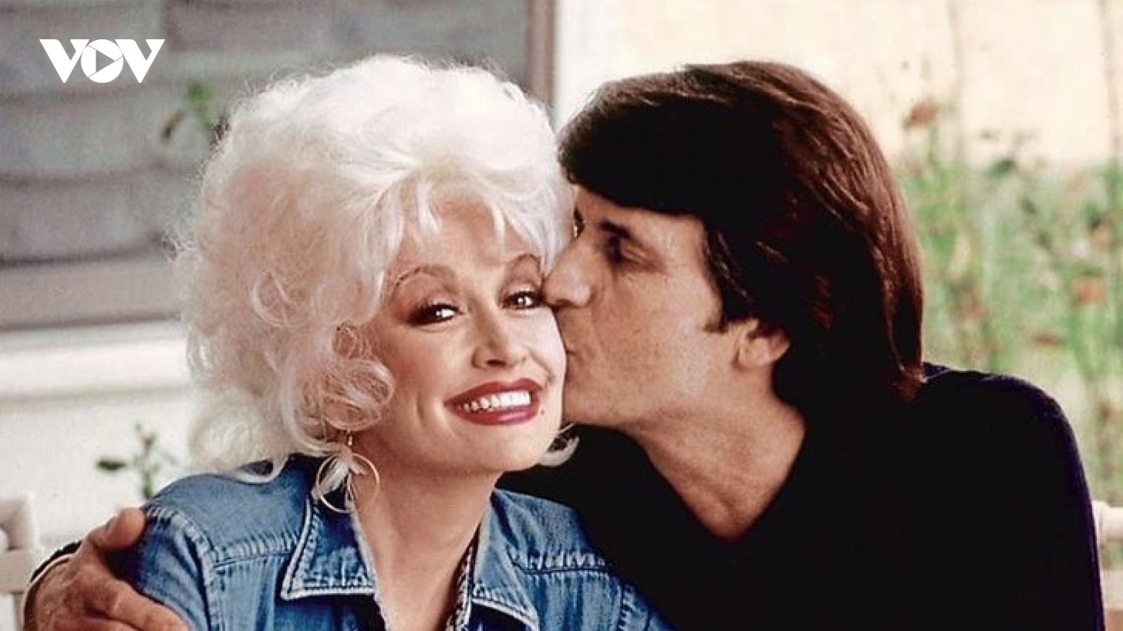 Biểu tượng âm nhạc Dolly Parton tiết lộ lý do không sinh con