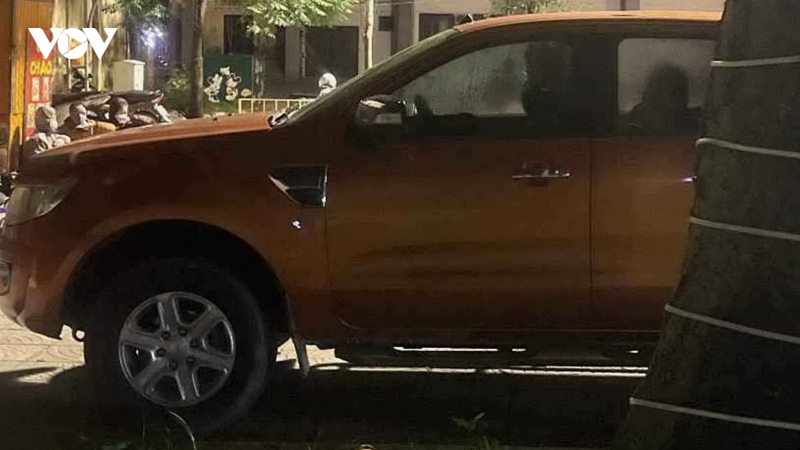 Người đàn ông chết trong ô tô sau khi đột nhập nhà chủ nợ