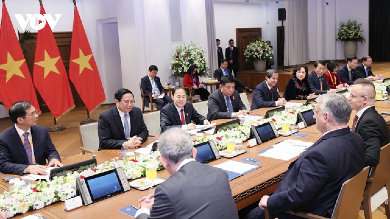 Vietnam and Hungary vow to take comprehensive partnership to new heights