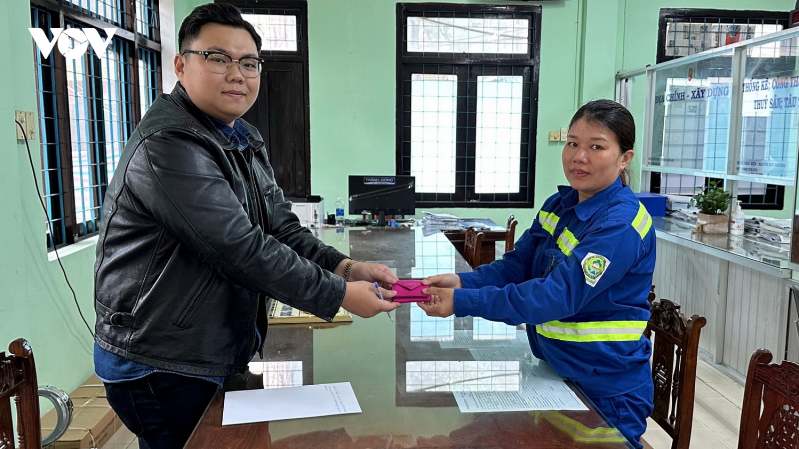 Hỗ trợ tìm kiếm, trả lại tài sản của khách du lịch nước ngoài
