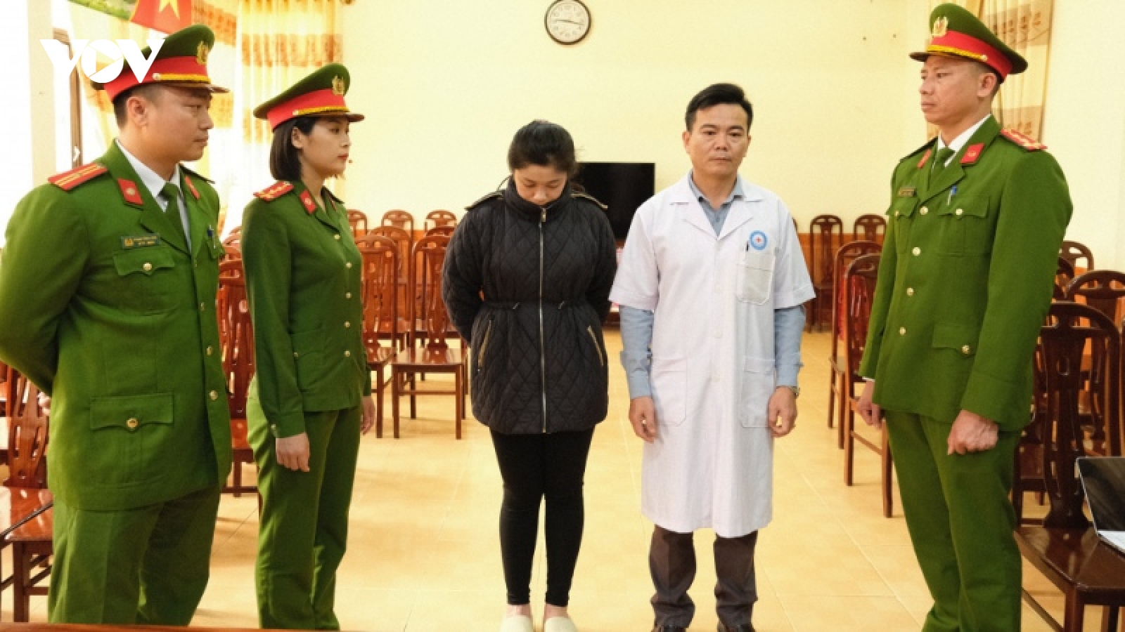 Đại lý bảo hiểm cấu kết với bác sĩ lập hồ sơ khống để trục lợi
