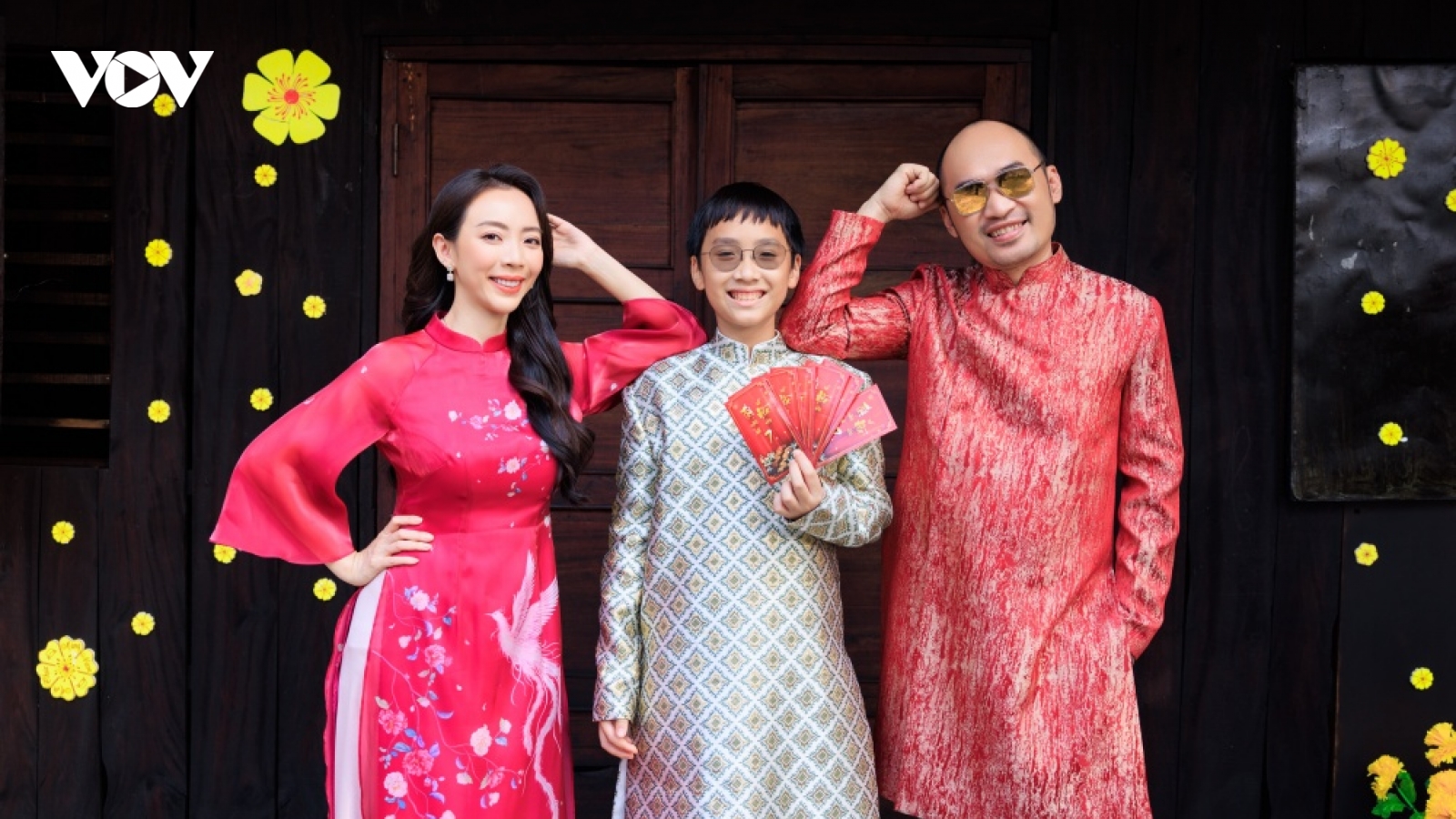 Thu Trang - Tiến Luật trở lại đường đua webdrama với "Tết đến rồi về nhà thôi 7"