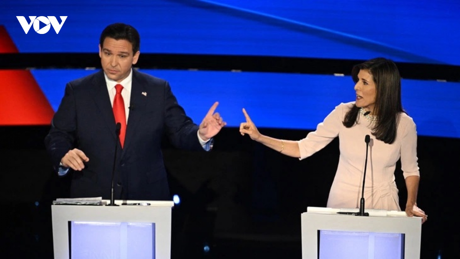 Bầu cử Mỹ: Ai thắng trong cuộc tranh luận giữa Nikki Haley và Ron DeSantis
