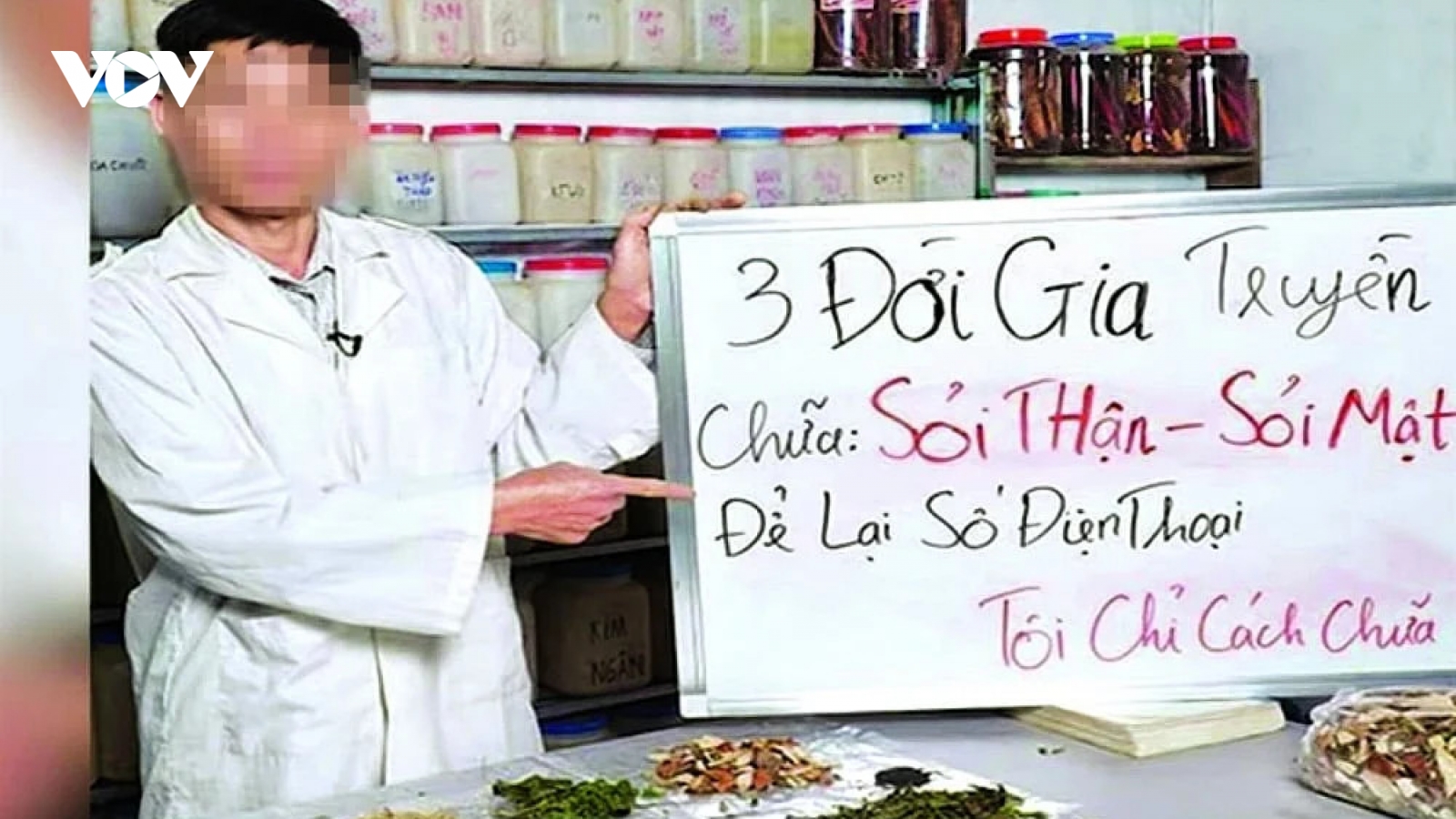 Mua bán thuốc như mua rau, ai quản?