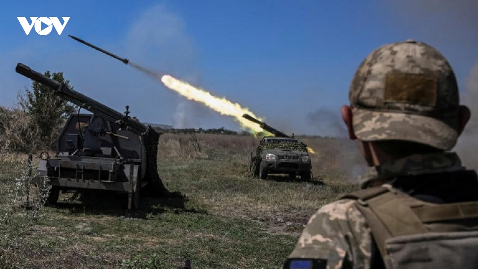 Lực lượng đổ bộ đường không Nga đột kích và kiểm soát cứ điểm của Ukraine
