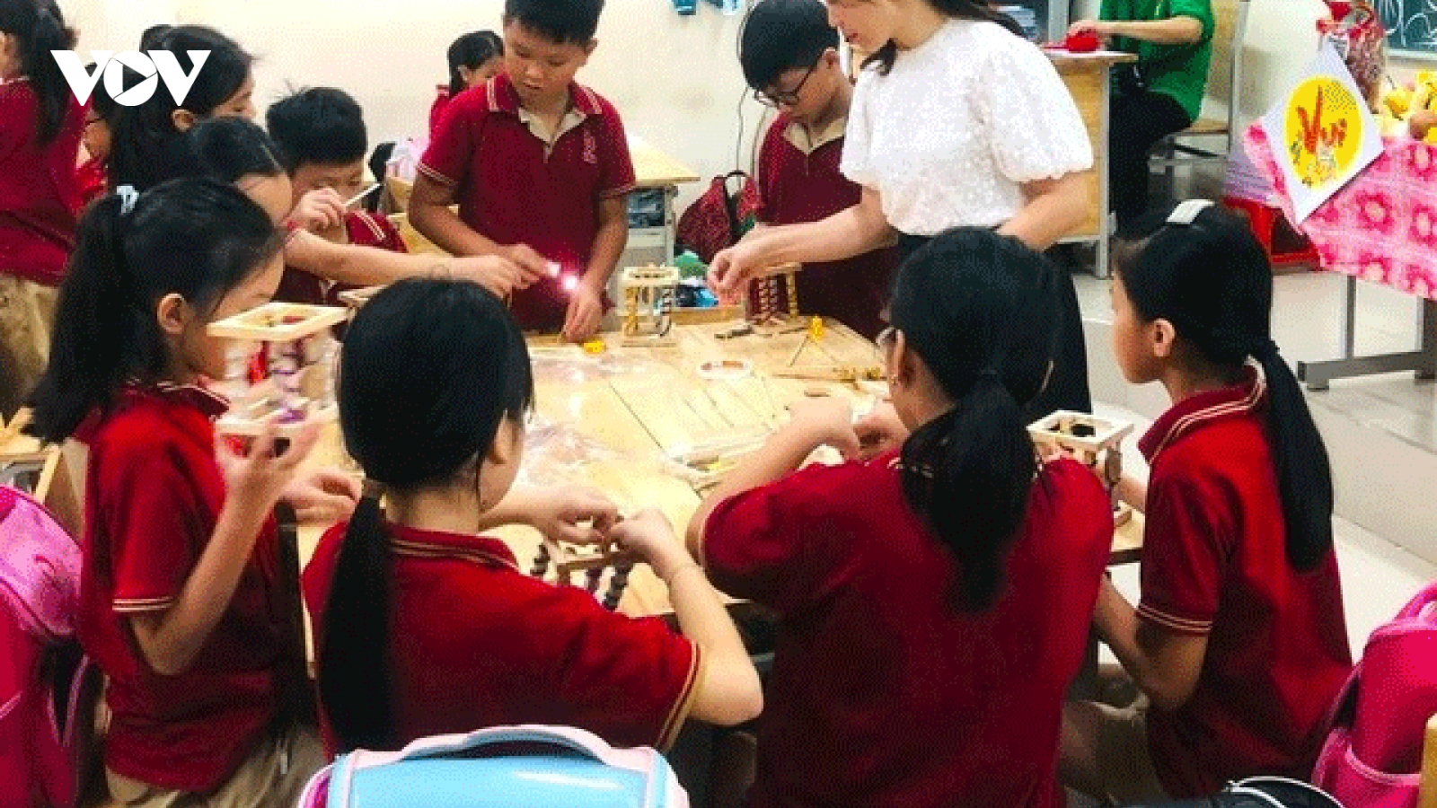 Bổ sung gần 28.000 biên chế giáo viên trong năm 2024: Vẫn lo nguồn tuyển