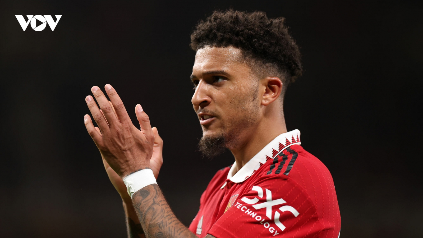 Chuyển nhượng 3/1: 2 cầu thủ trên đường rời MU, Liverpool nhắm sao Bayern