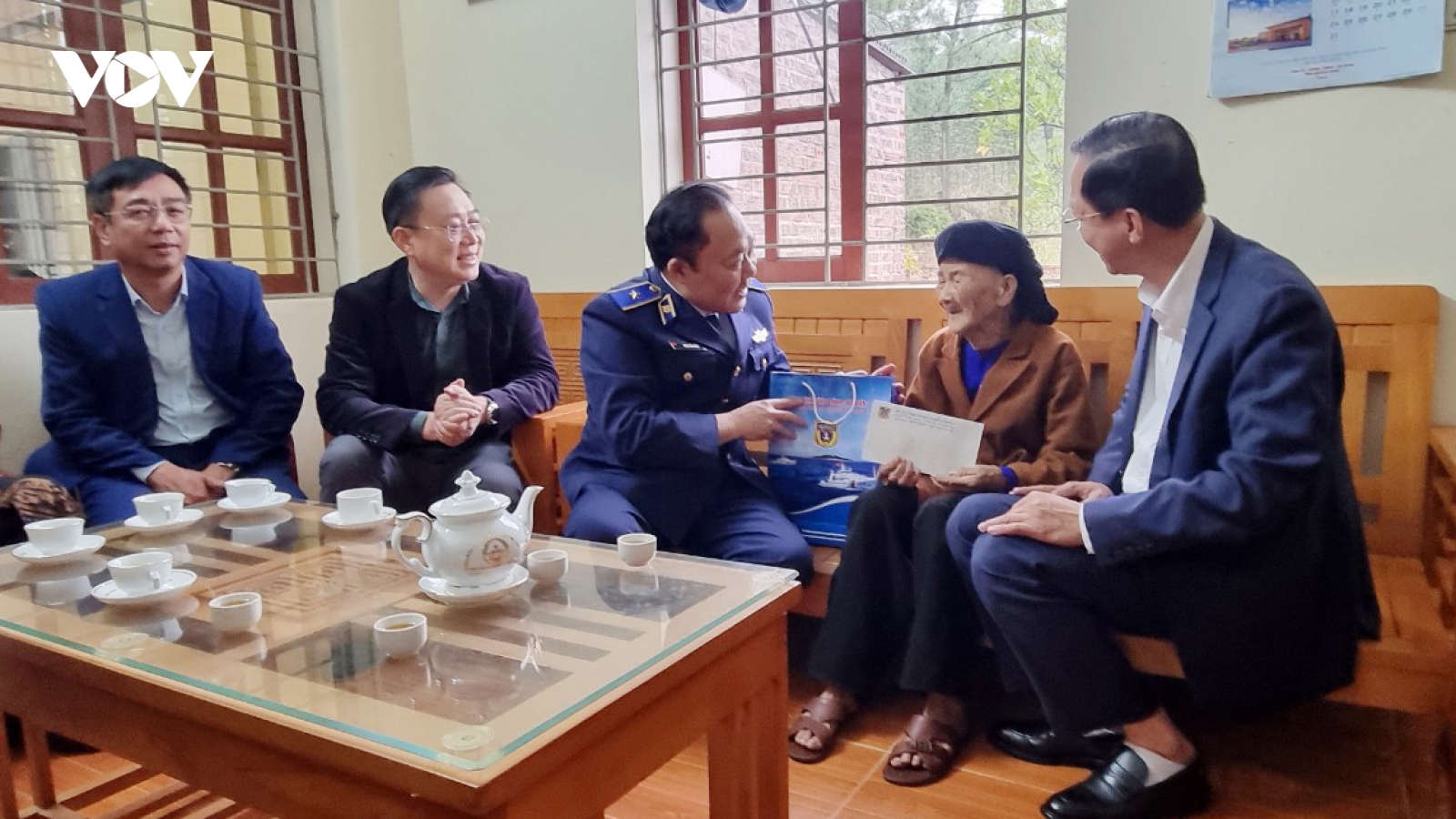 Lan tỏa chương trình “Cảnh sát biển đồng hành với ngư dân” trên đất Mỏ