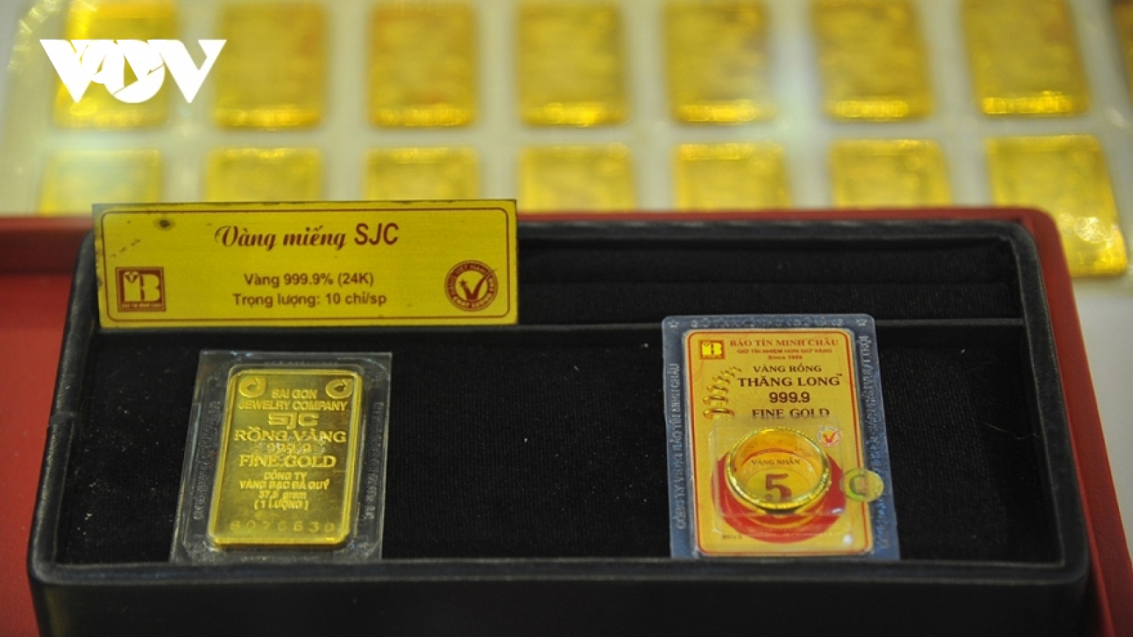 Giá vàng hôm nay 31/3: Giá vàng tăng kỷ lục, tiến sát mốc 102 triệu đồng/lượng