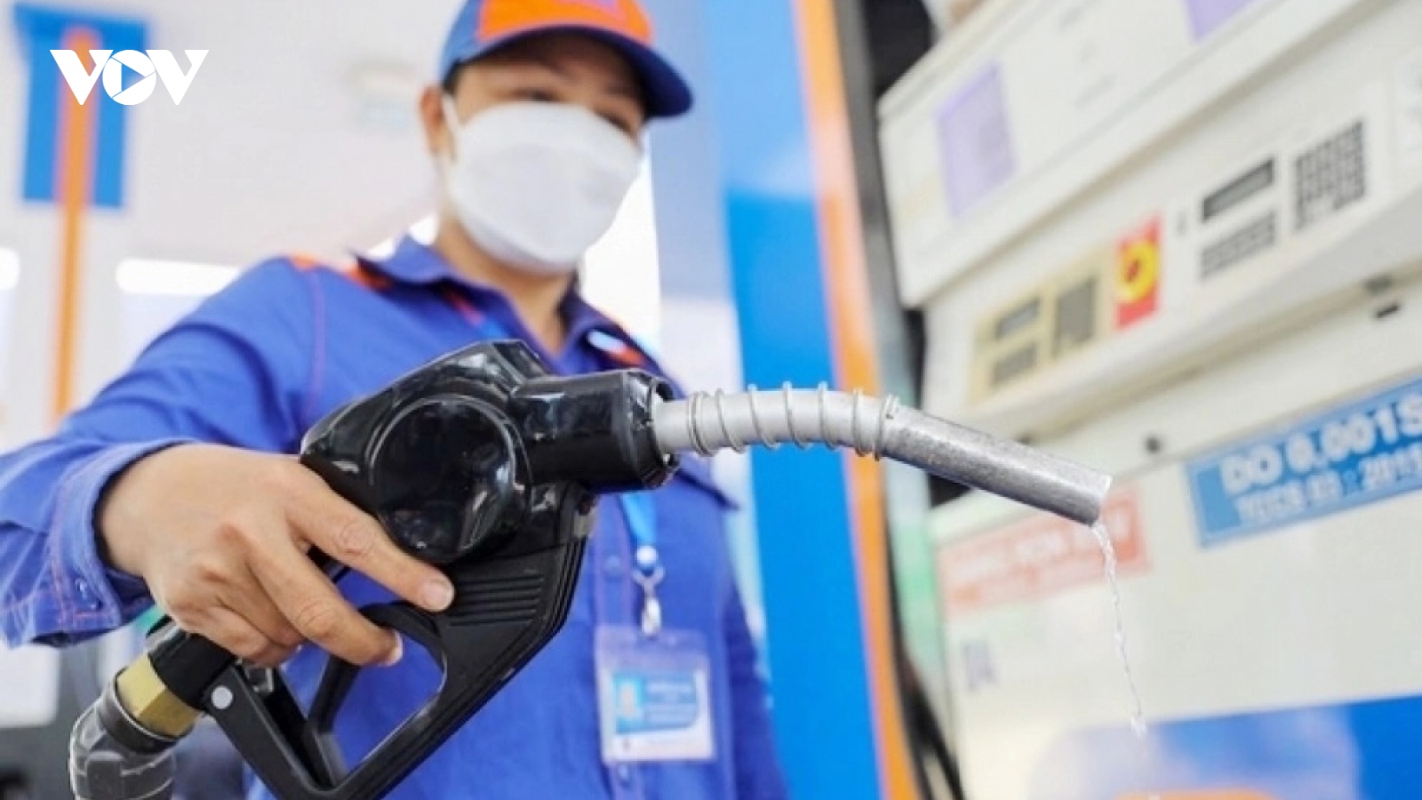 Thủ tướng yêu cầu bảo đảm cung ứng đủ xăng dầu dịp Tết