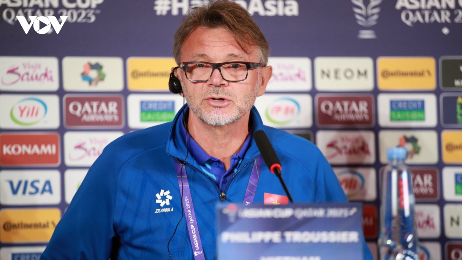 Toàn cảnh: HLV Troussier nói gì trước khi ĐT Việt Nam chạm trán ĐT Nhật Bản?