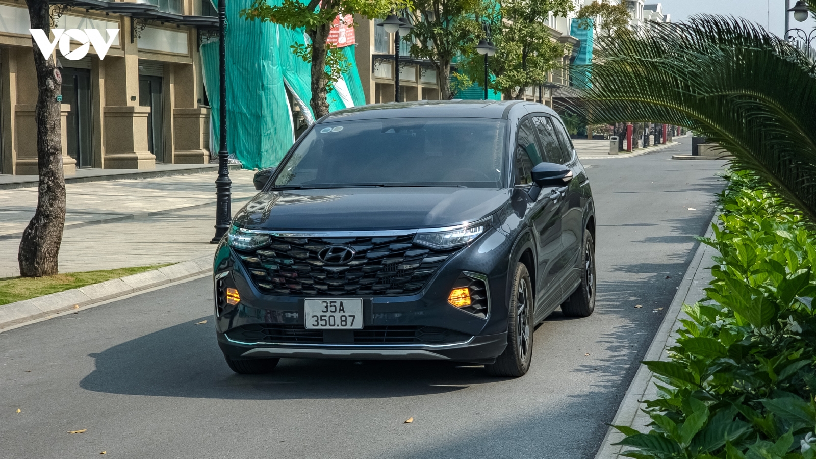 Sau Accent đến lượt Hyundai Custin giảm giá cực mạnh