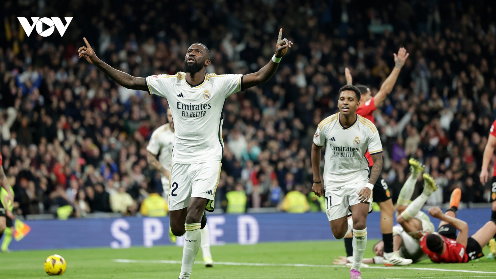 Kết quả bóng đá hôm nay 4/1: Real Madrid thắng nhọc, PSG giành Siêu cúp Pháp
