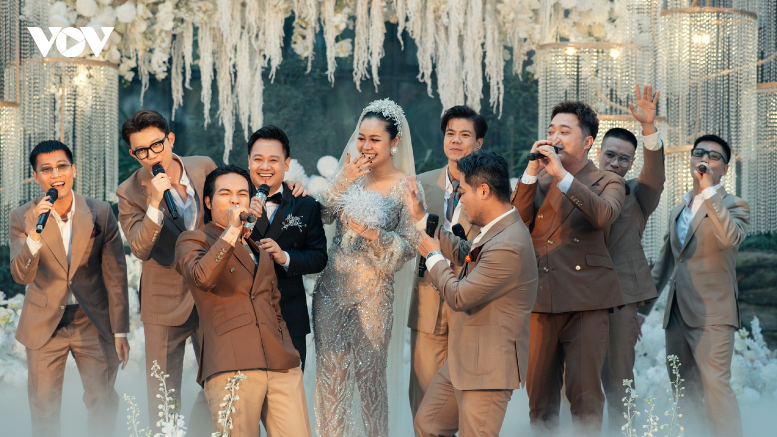 Sáng tác mới đầy cảm xúc của Nguyễn Đức Cường dành tặng bà xã Vũ Hạnh Nguyên