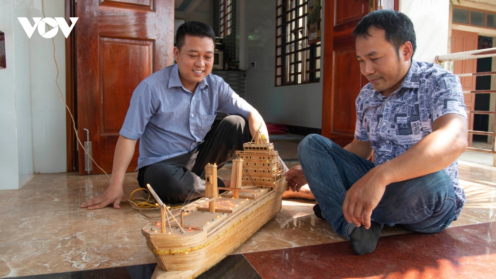 Người dân cao nguyên đá đón Tết trên hành trình viễn dương