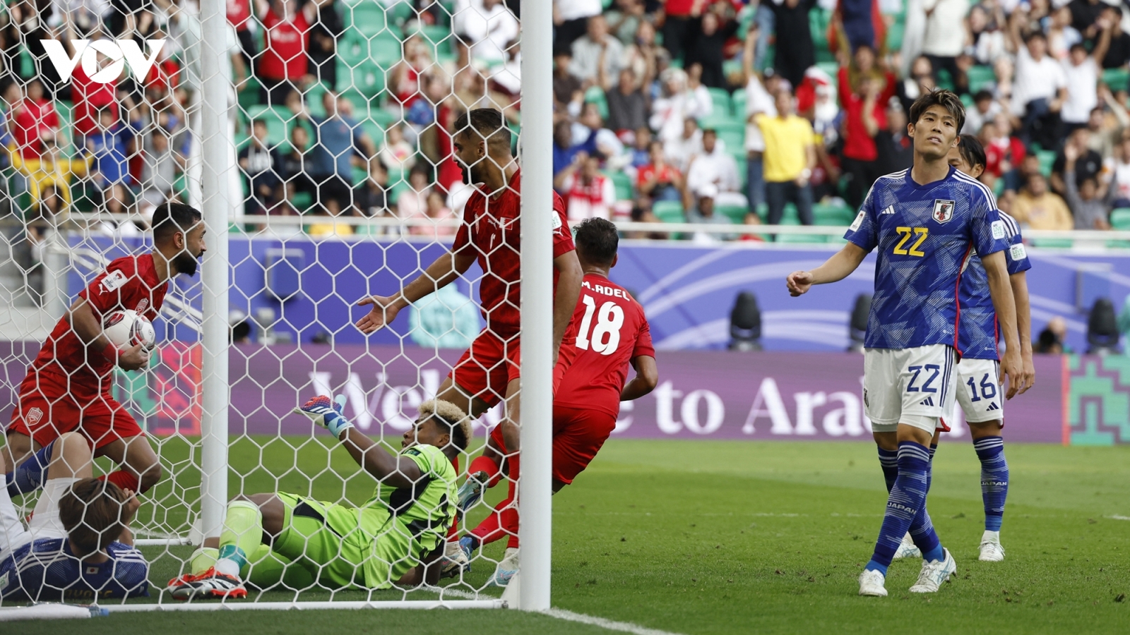 Kết quả Asian Cup 2023: Thủ môn "tấu hài" trước Bahrain, Nhật Bản vẫn vào tứ kết