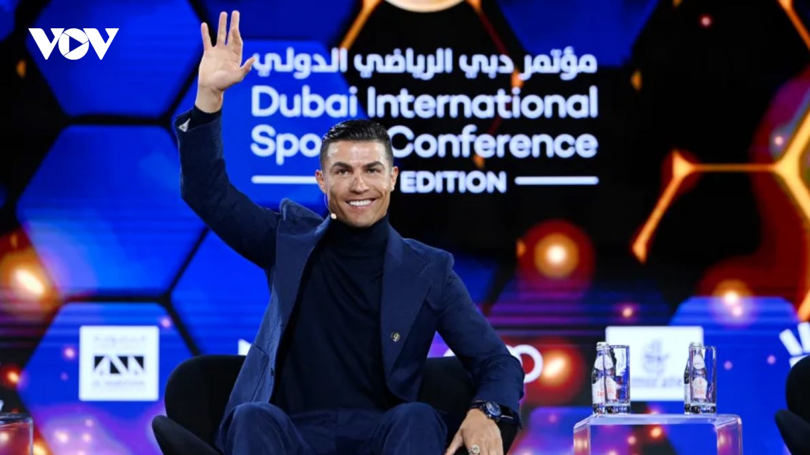 Hụt Quả bóng Vàng Dubai, Ronaldo tiết lộ thời điểm giải nghệ
