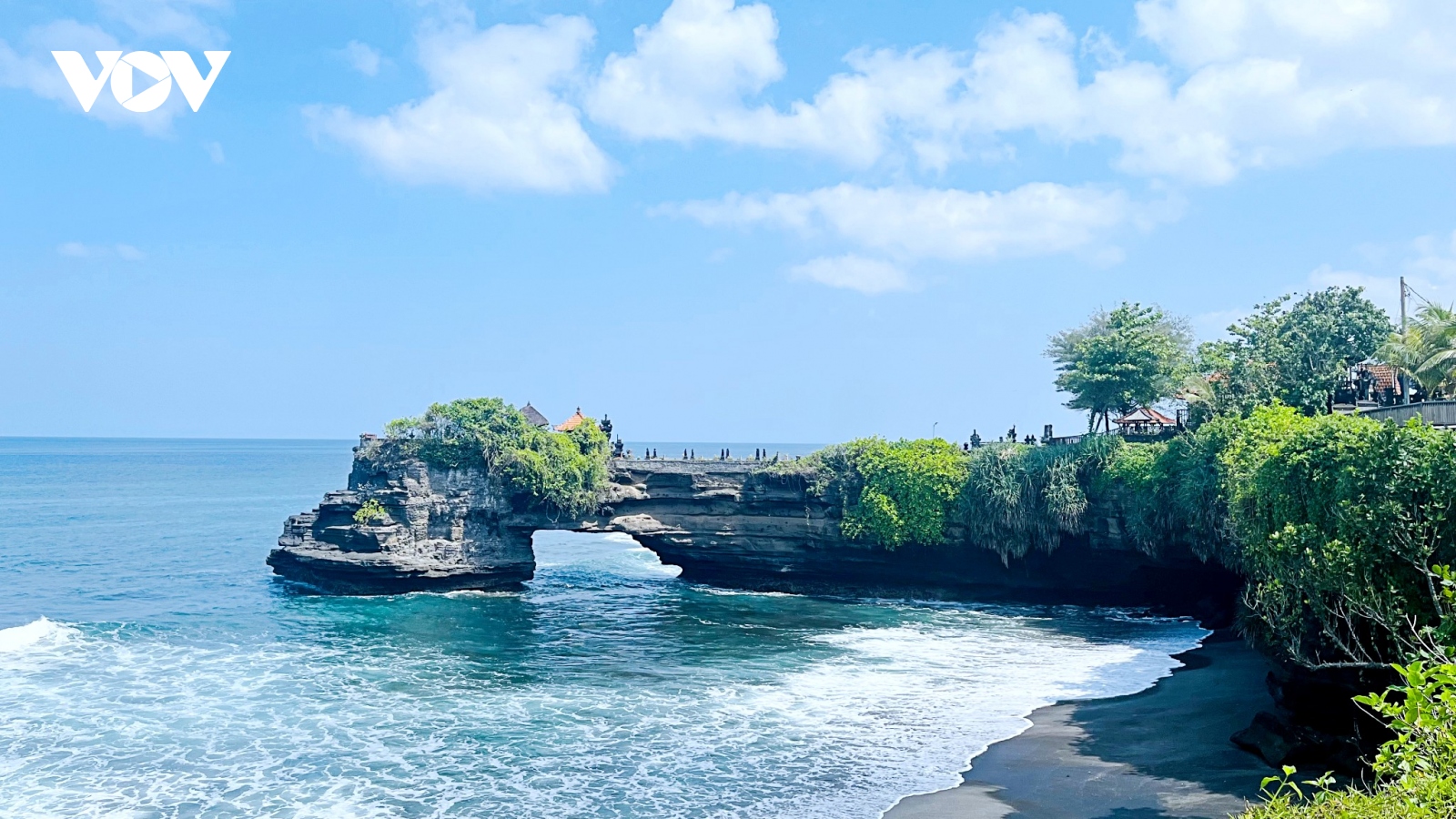 Bali ấn định thời điểm du khách phải nộp thuế du lịch