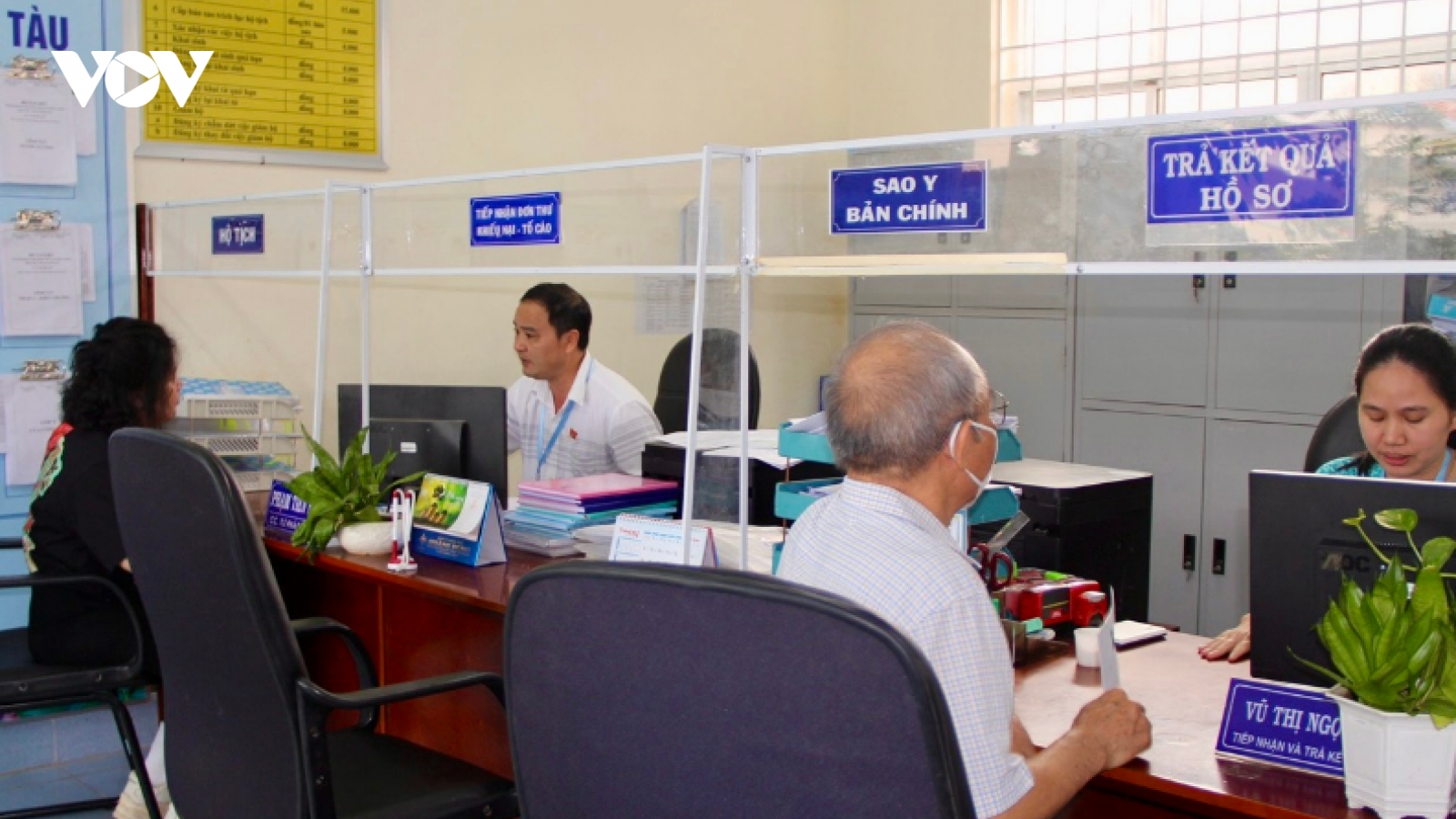 Đột phá cải cách hành chính để tránh "hành dân"