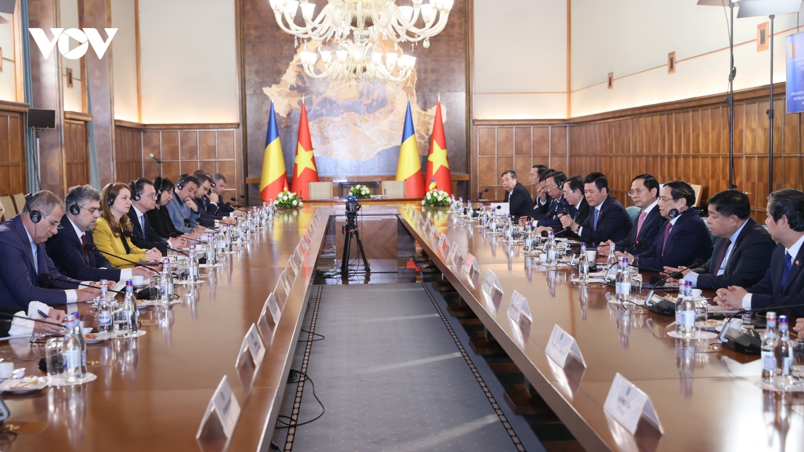 Thủ tướng Phạm Minh Chính hội đàm với Thủ tướng Romania Ion Marcel Ciolacu