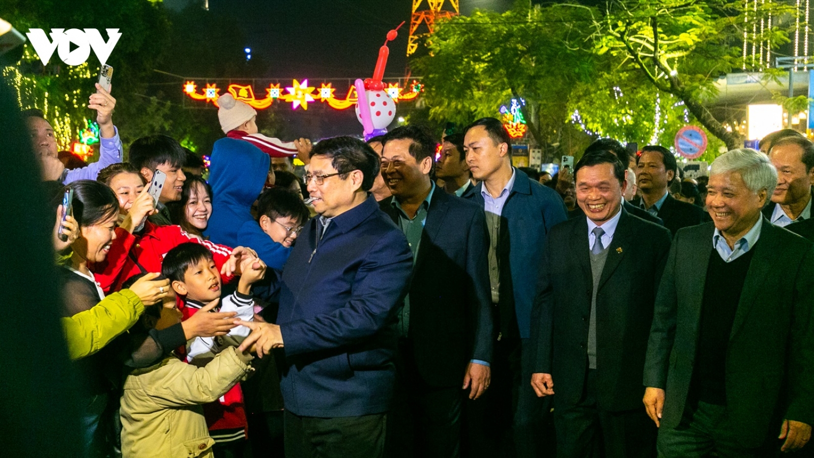 Thủ tướng Phạm Minh Chính cùng nhân dân Cao Bằng đón năm mới 2024
