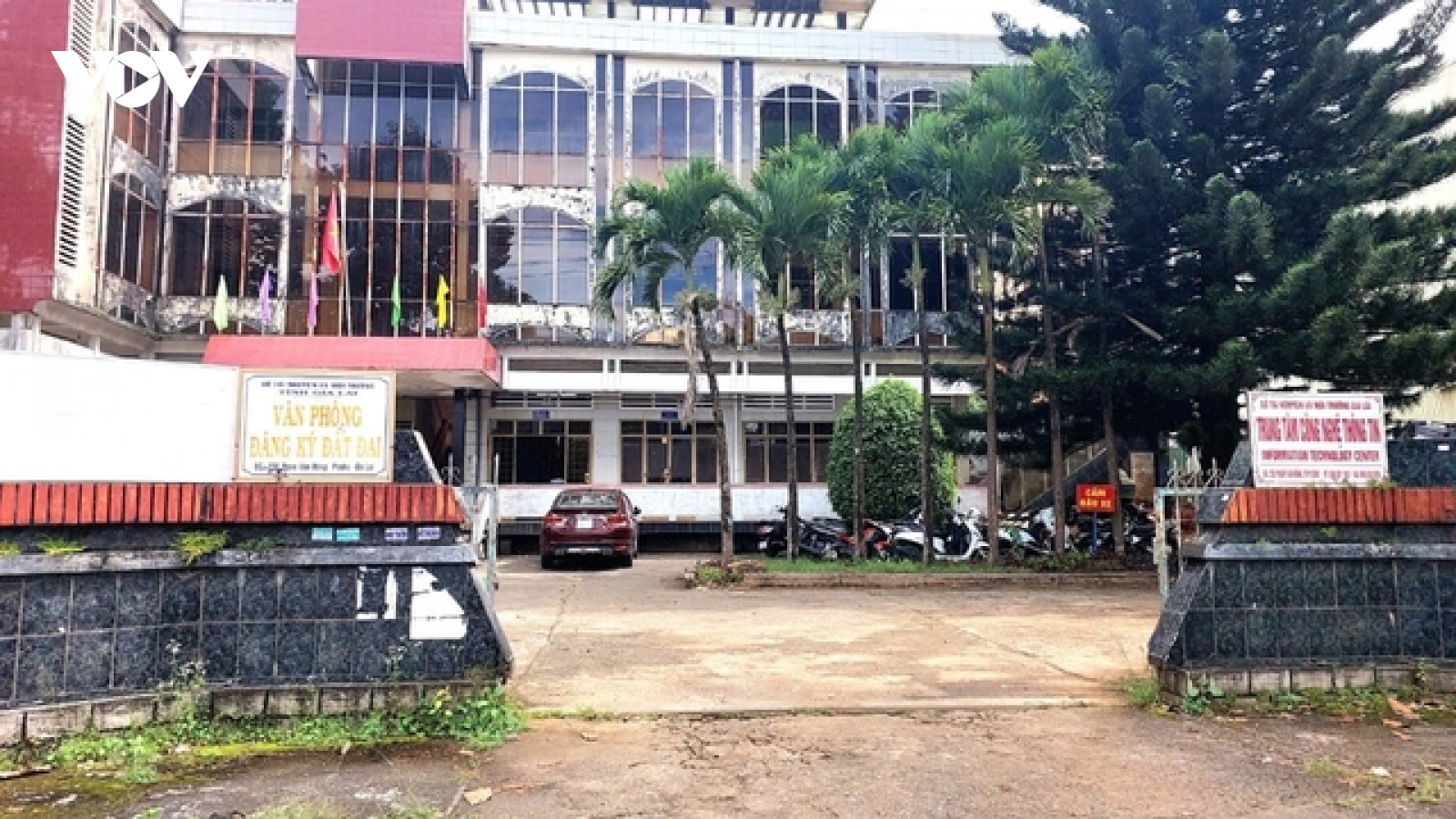 Gia Lai: Bắt Giám đốc Văn phòng đăng ký đất đai để điều tra tội nhận hối lộ