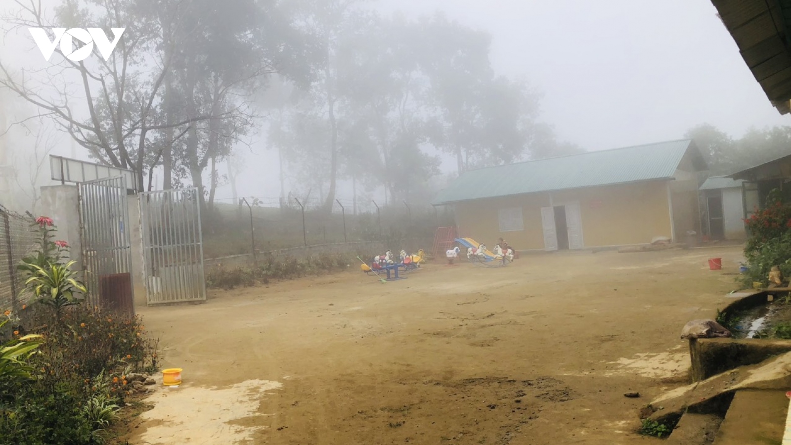 Rét đậm, rét hại, 12 trường học ở vùng cao Yên Bái phải cho học sinh nghỉ học
