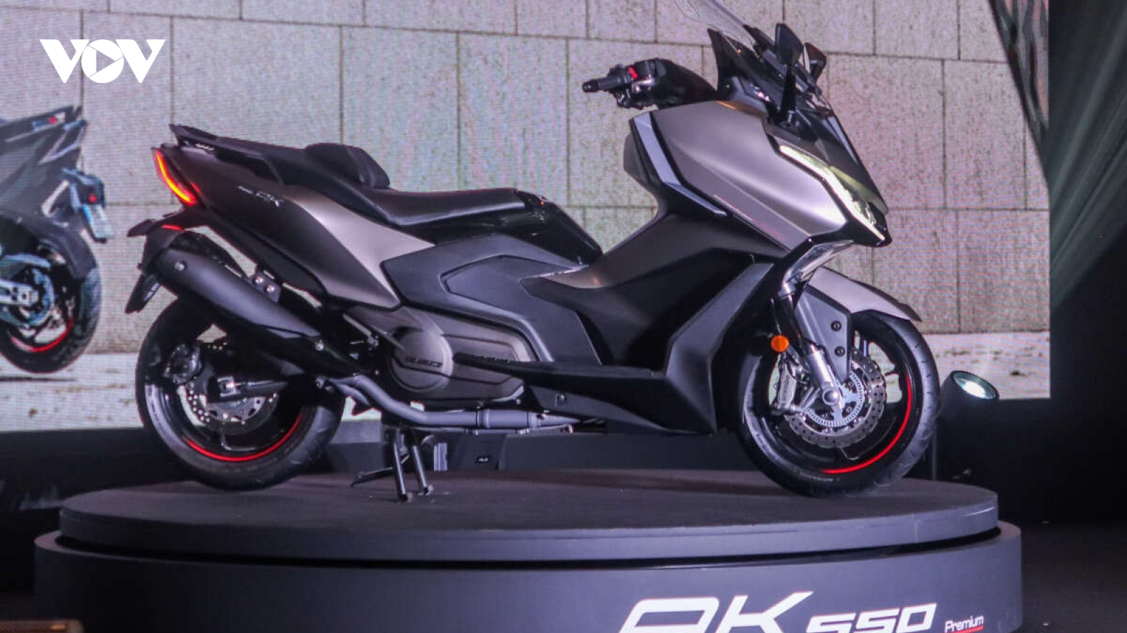 Chi tiết xe tay ga Kymco AK550 Premium 2024 giá hơn 340 triệu đồng