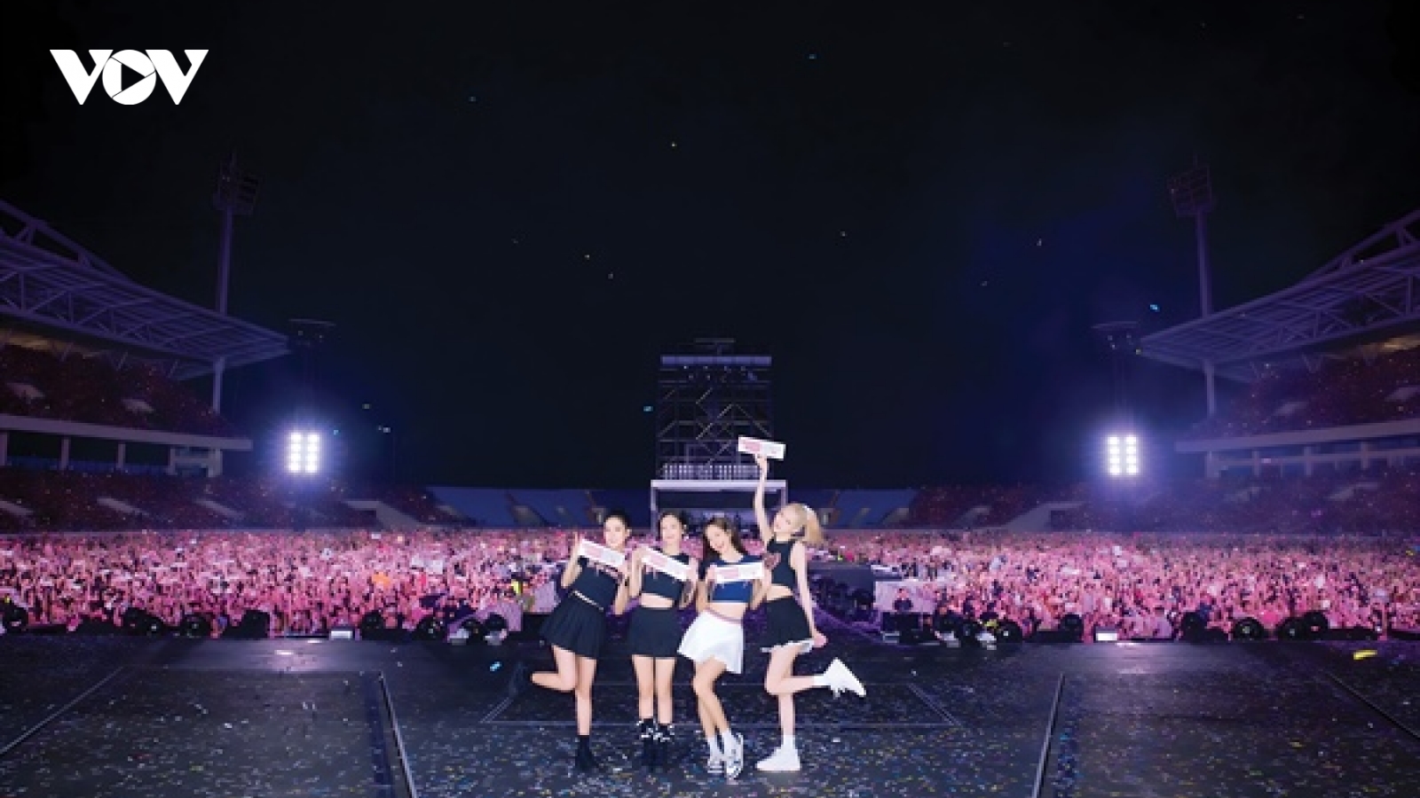 Bao giờ công nghiệp giải trí Việt Nam có được những đêm nhạc BlackPink?