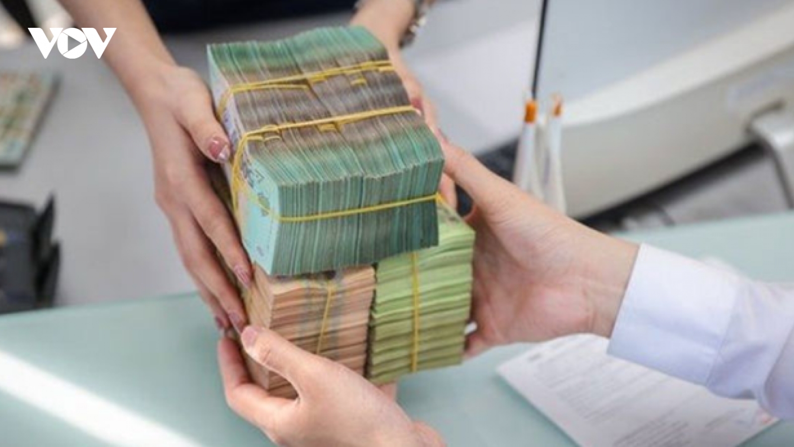 Cạnh tranh lãi suất không lành mạnh sẽ bị xử lý nghiêm