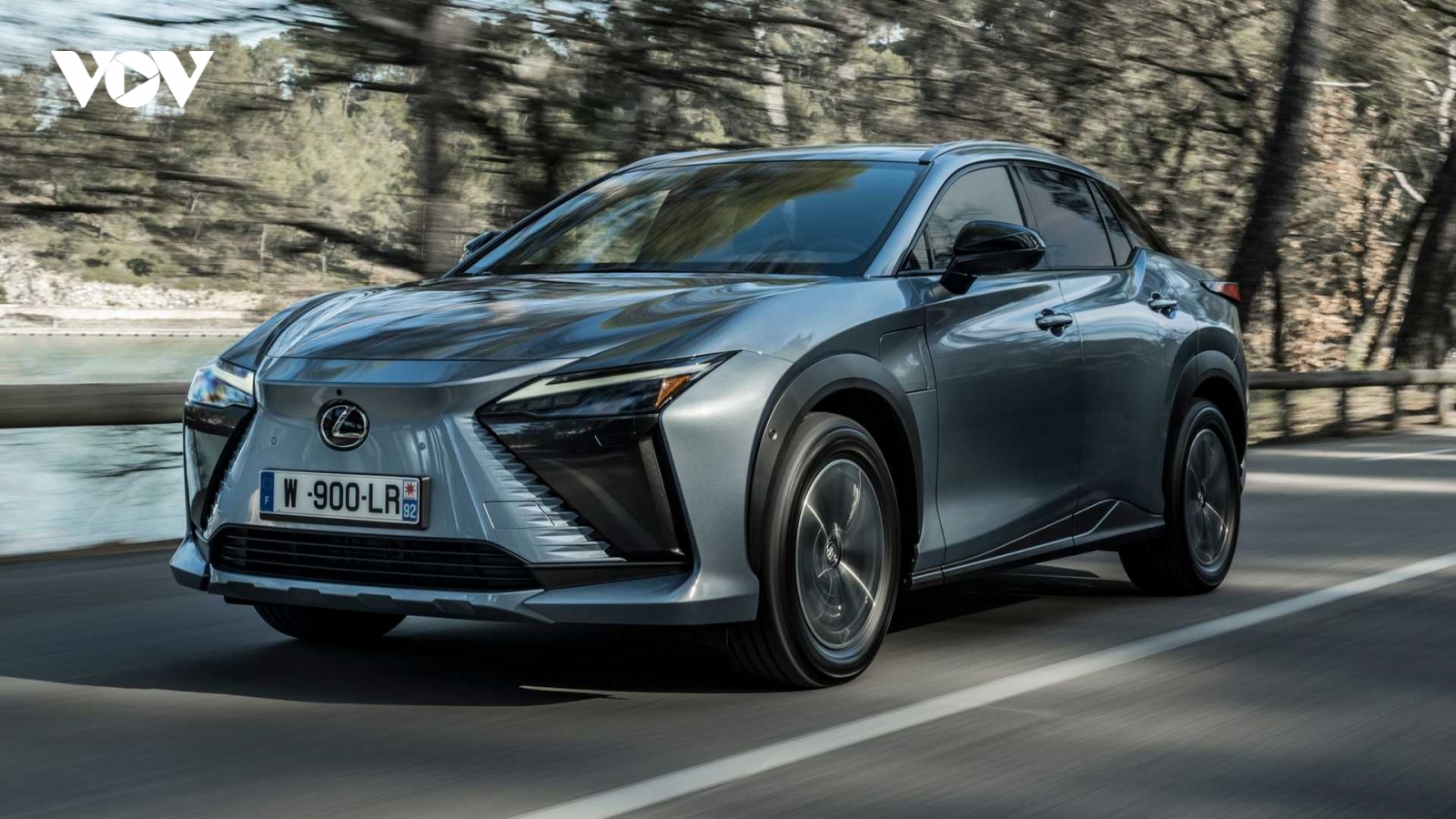 Xe điện Lexus RZ sắp bán tại Việt Nam?