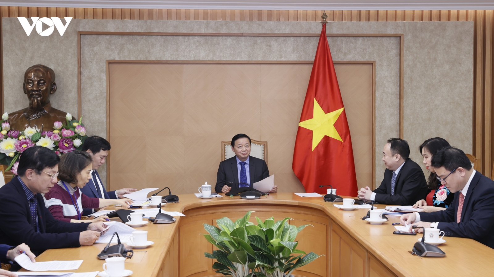 Phó Thủ tướng Trần Hồng Hà điện đàm với Phó Thủ tướng Liên bang Nga