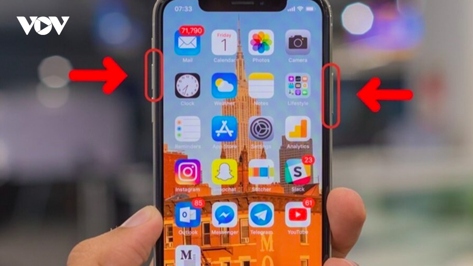 Khôi phục cài đặt gốc iPhone có mất ảnh không?