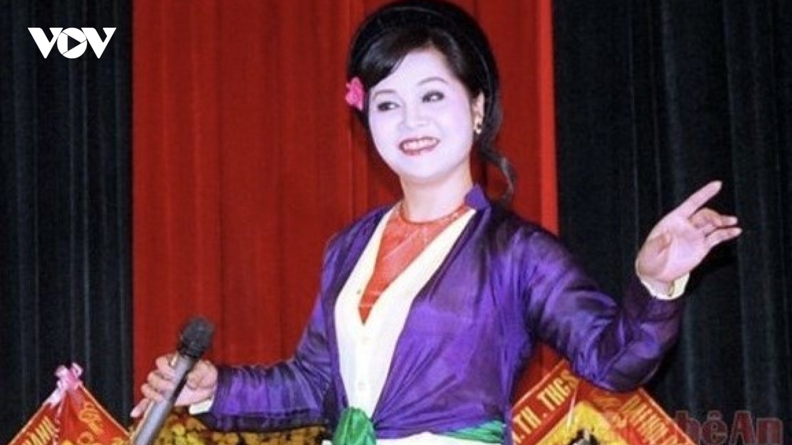 NSND Thanh Loan - nữ lệch sắc sảo trên sân khấu Chèo